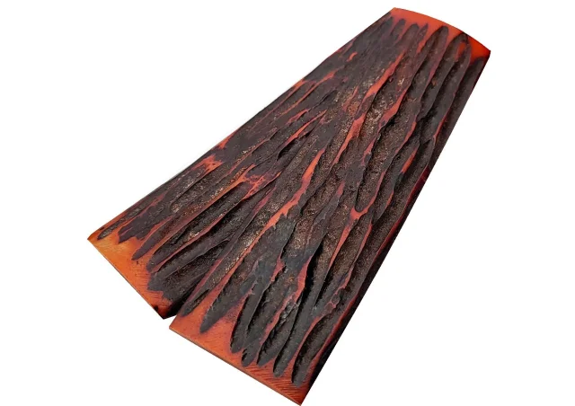 Jelení kost probarvená, strukturovaná – 6 × 37 × 125 mm